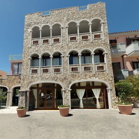 Albergo Residenziale Gli Ontani Cala Liberotto Eksteriør bilde