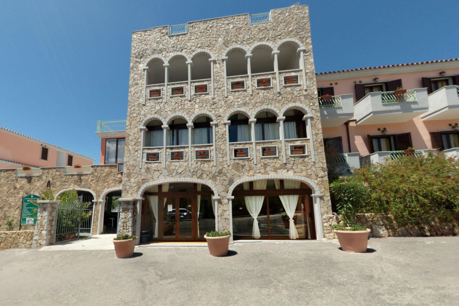 Albergo Residenziale Gli Ontani Cala Liberotto Eksteriør bilde
