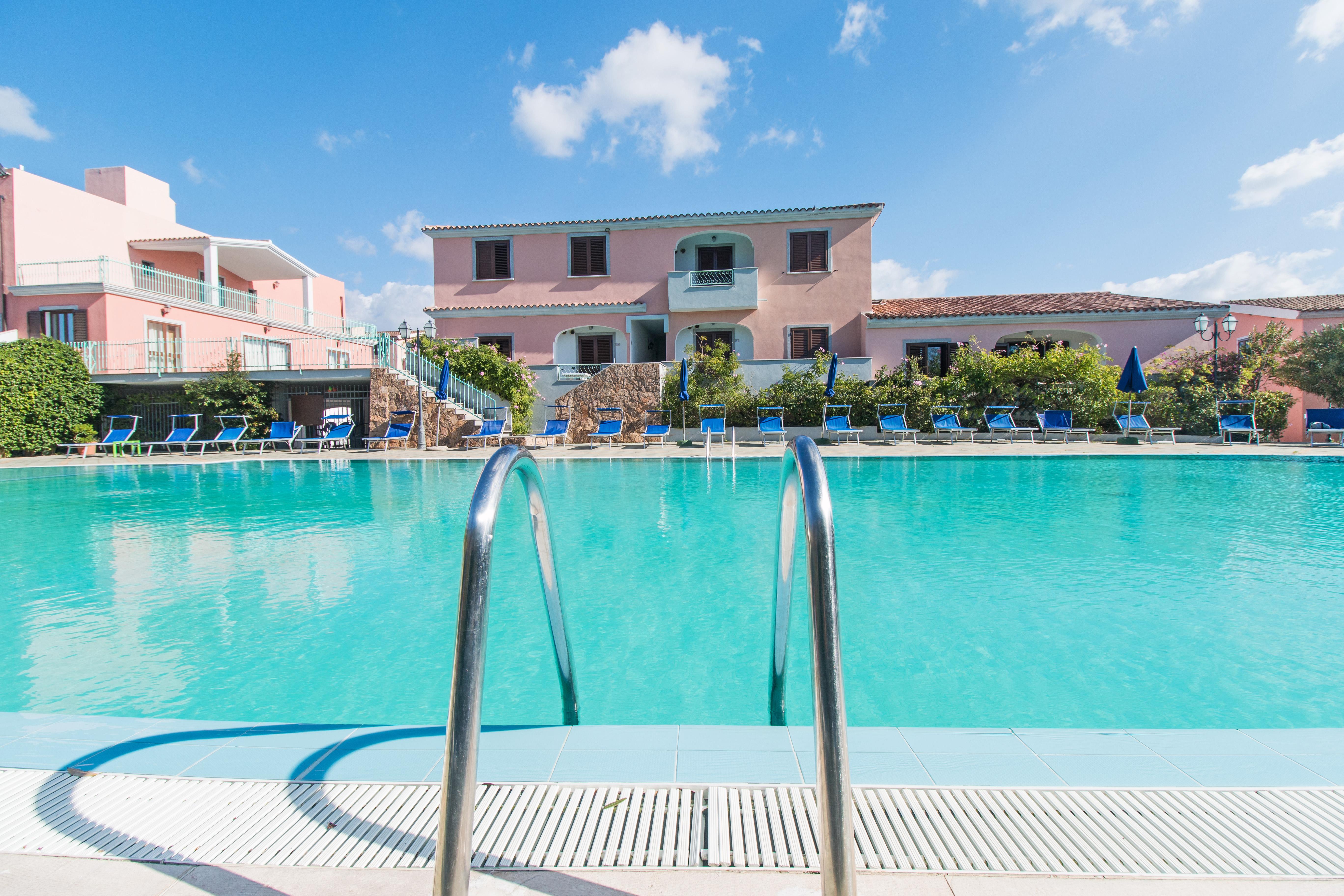Albergo Residenziale Gli Ontani Cala Liberotto Eksteriør bilde