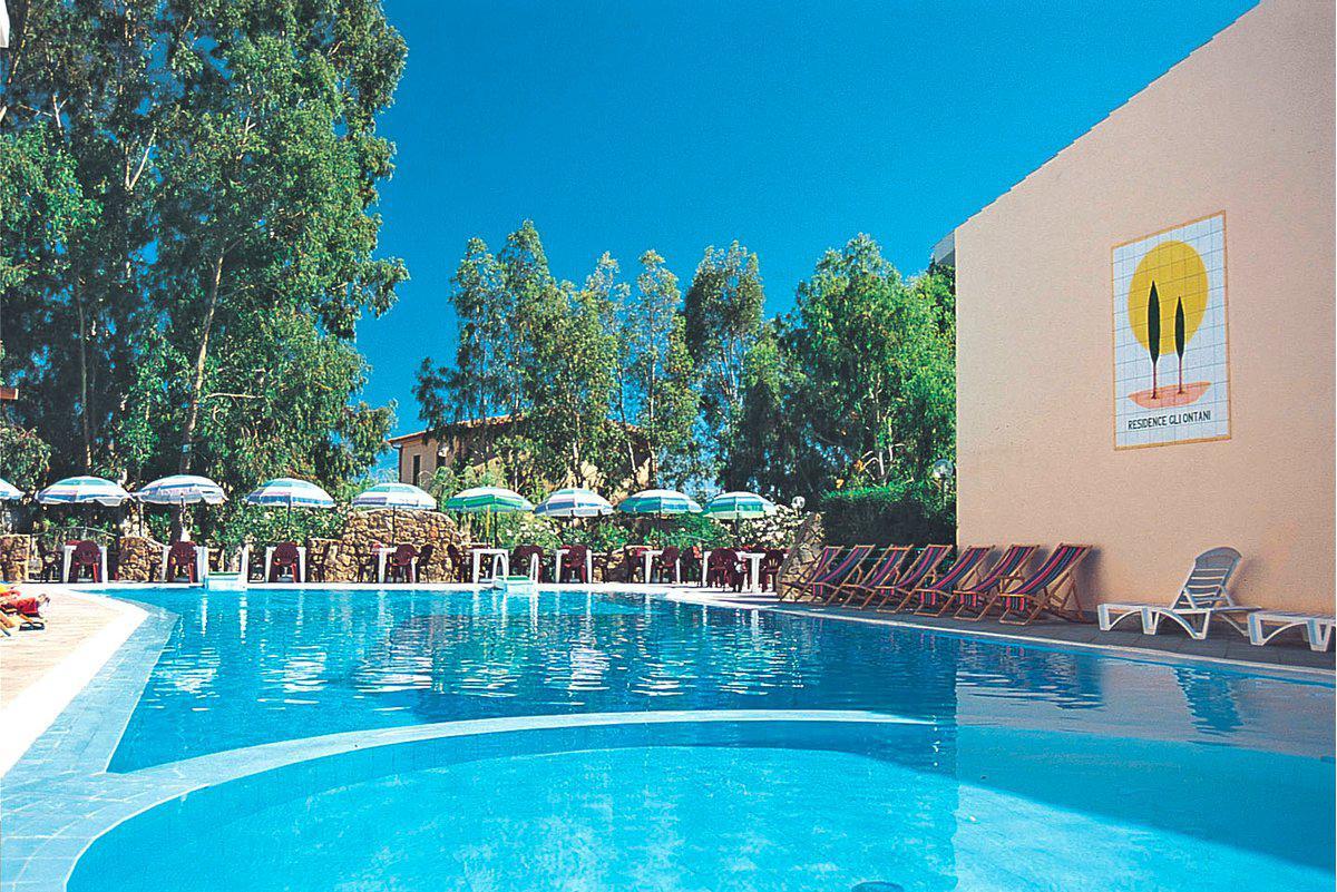Albergo Residenziale Gli Ontani Cala Liberotto Eksteriør bilde
