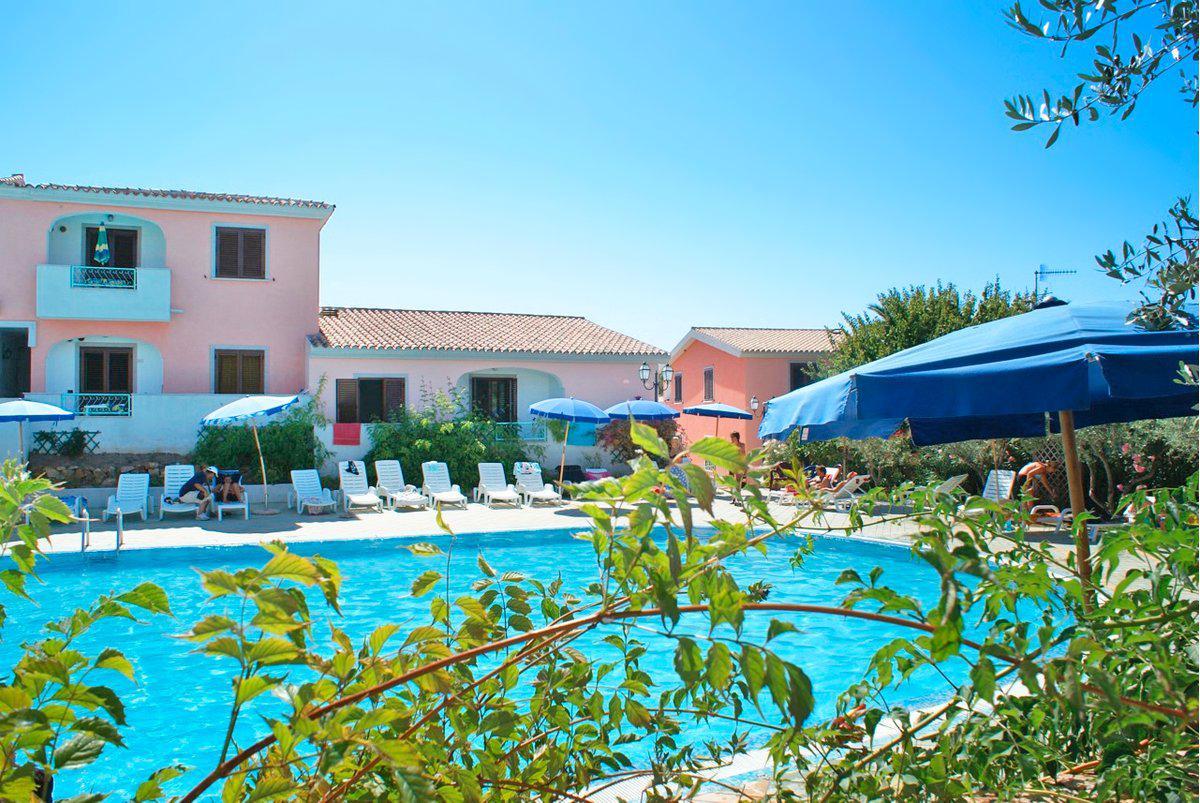 Albergo Residenziale Gli Ontani Cala Liberotto Eksteriør bilde