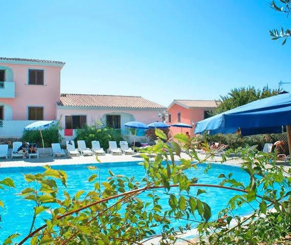 Albergo Residenziale Gli Ontani Cala Liberotto Eksteriør bilde